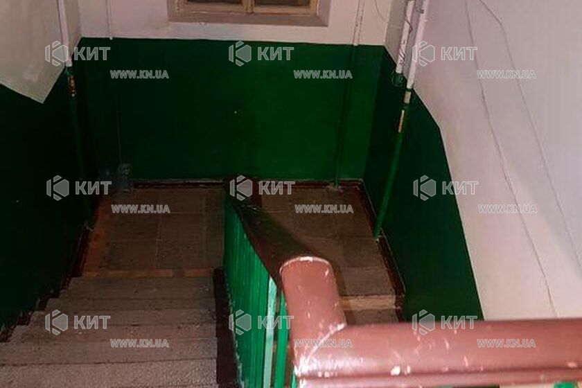 Продаж квартири Харків, ХТЗ, Рогань, 55м²