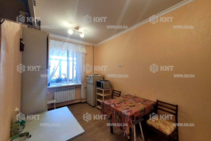 Продаж квартири Харків, ХТЗ, Рогань, 55м²