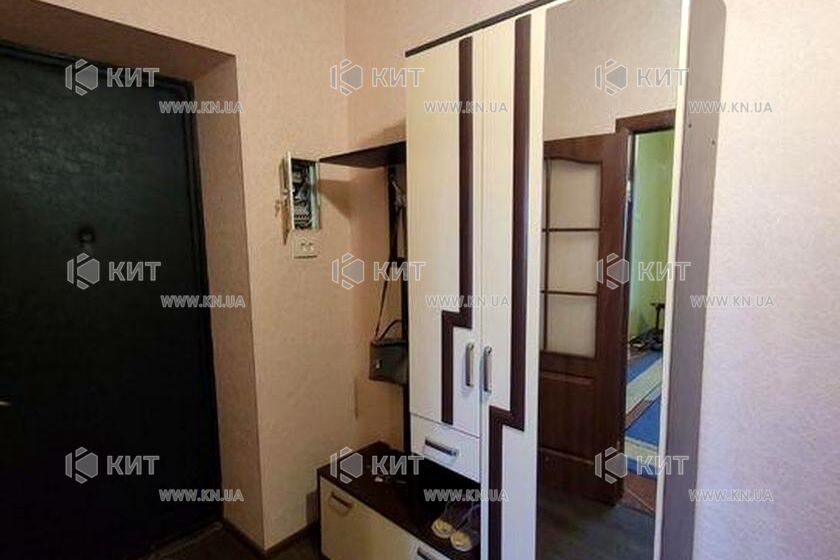 Продаж квартири Харків, ХТЗ, Рогань, 55м²