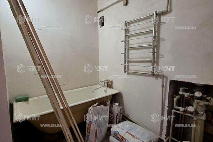 Продаж квартири Харків, ХТЗ, Рогань, 44м²
