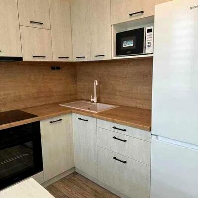 Продажа 	 Харків, Металіст Георгія Тарасенка (Плеханівська) вул.   92А