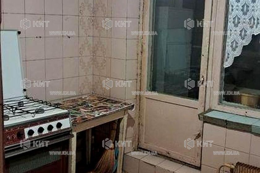 Продаж квартири Харків, ХТЗ, Рогань, 37м²