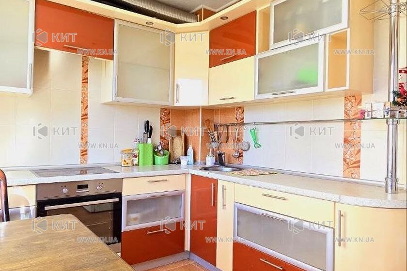 Продажа квартиры Харьков, Алексеевка, 70м²