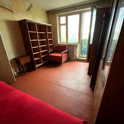 Продажа 	 Харків,  Людвіга Свободи пр.   24