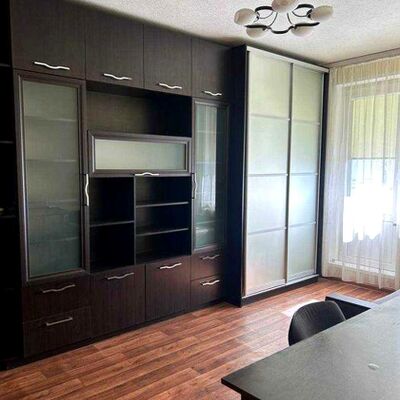 Продажа 	 Харків,  Валентинівська (Блюхера) вул.   11