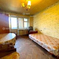 Продаж квартири Харків, ХТЗ, Рогань, 47м²