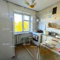 Продаж квартири Харків, ХТЗ, Рогань, 47м²