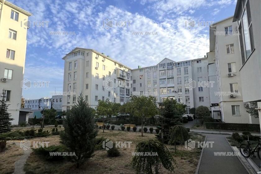 Продаж квартири Харків, ХТЗ, Рогань, 41м²