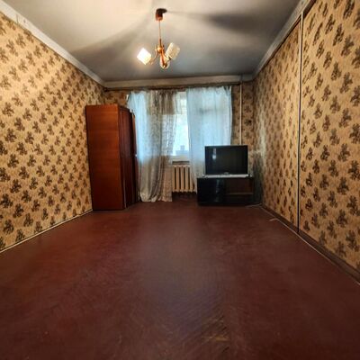 Продажа 	 Харків,  Владислава Зубенка (Тимурівців) вул.   36а