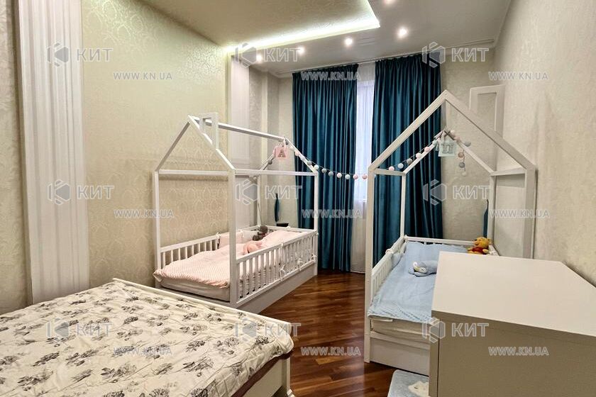 Продажа квартиры Харьков, Павлово Поле, 156м²
