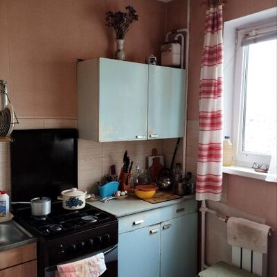 Продажа 	 Харків,  Аерокосмічний (Гагаріна) пр.   78