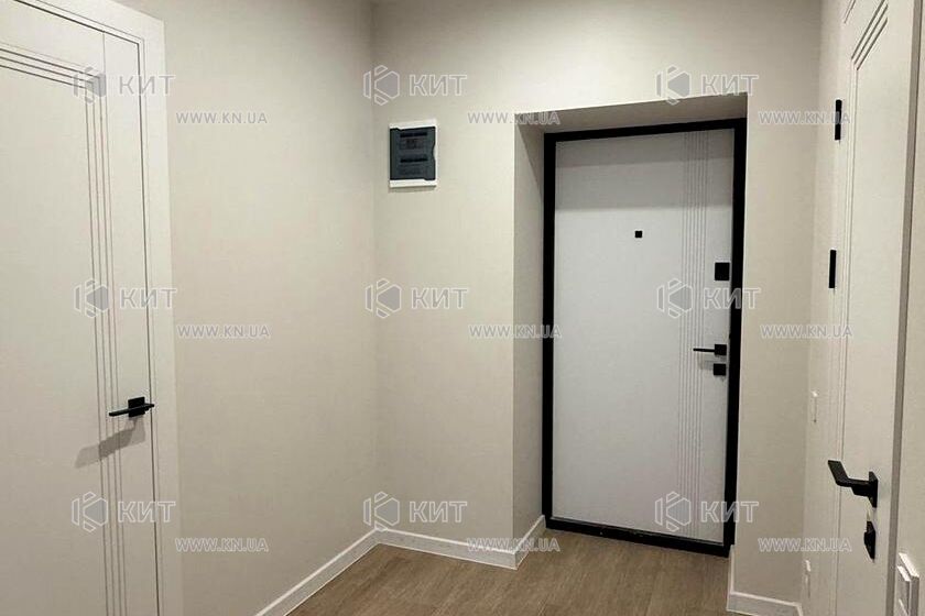 Продаж квартири Харків, ХТЗ, Рогань, 39м²