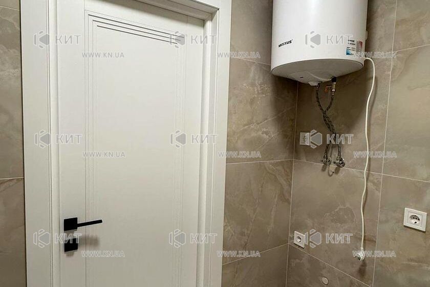 Продаж квартири Харків, ХТЗ, Рогань, 39м²