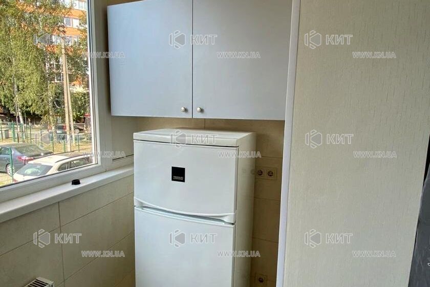 Продаж квартири Харків, Олексіївка, 20м²