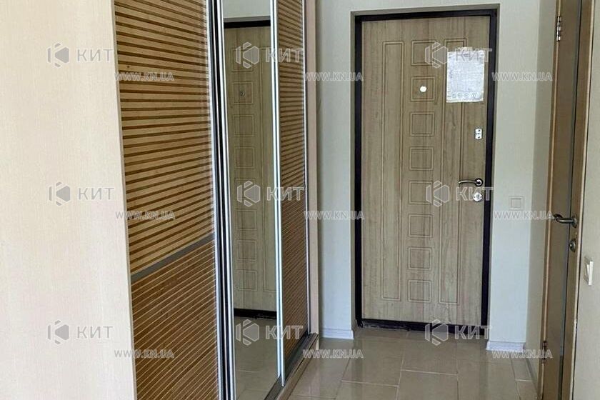 Продаж квартири Харків, Олексіївка, 20м²