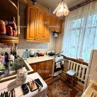 Продаж квартири Харків, ХТЗ, Рогань, 30м²