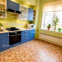 Продаж квартири Харків, ХТЗ, Рогань, 64м²