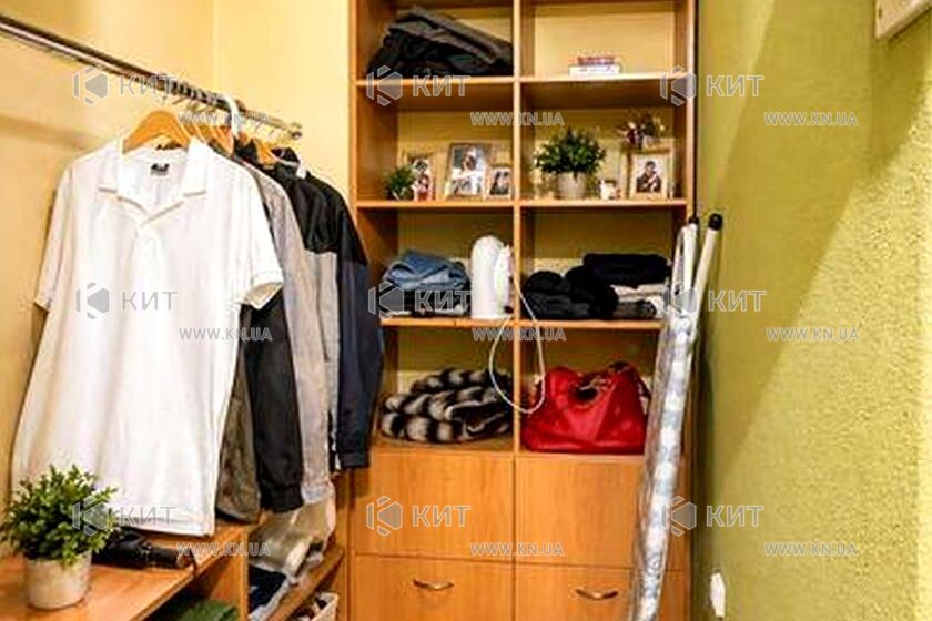 Продаж квартири Харків, ХТЗ, Рогань, 64м²