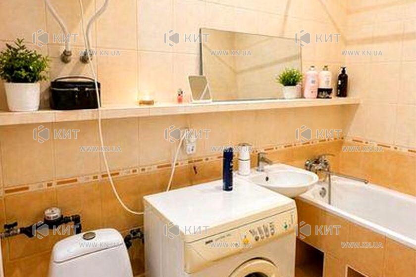 Продаж квартири Харків, ХТЗ, Рогань, 64м²