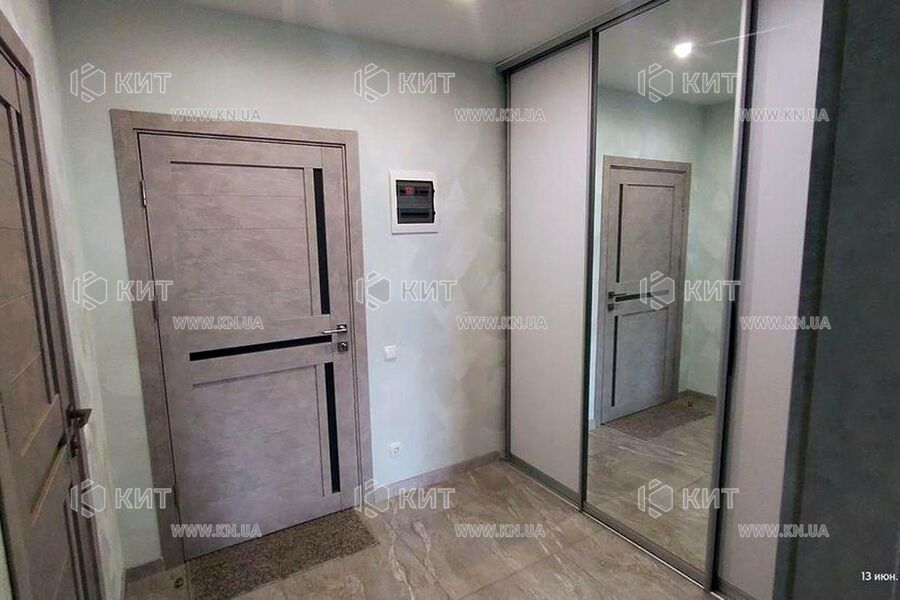 Продаж квартири Харків, ХТЗ, Рогань, 48.1м²