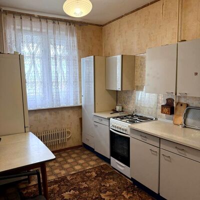 Продажа 	 Харків,  Аерокосмічний (Гагаріна) пр.   170/1