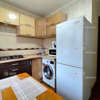 Продаж квартири Харків, ХТЗ, Рогань, 45м²