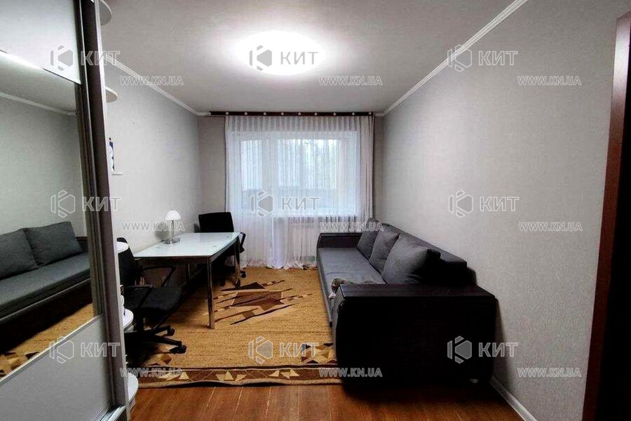 Продаж квартири Харків, ХТЗ, Рогань, 45м²