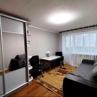 Продаж квартири Харків, ХТЗ, Рогань, 45м²