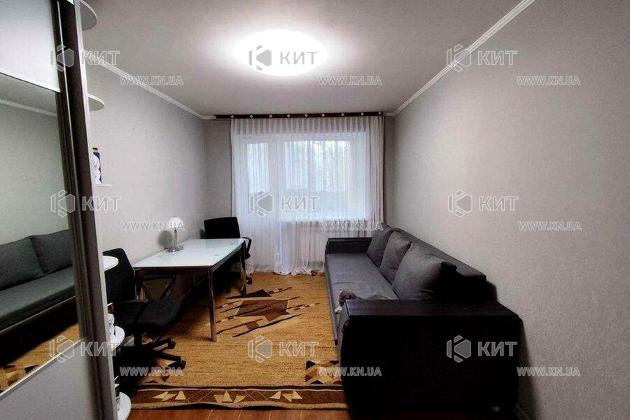 Продаж квартири Харків, ХТЗ, Рогань, 45м²