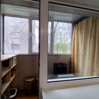 Продаж квартири Харків, ХТЗ, Рогань, 45м²