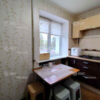 Продаж квартири Харків, ХТЗ, Рогань, 45м²