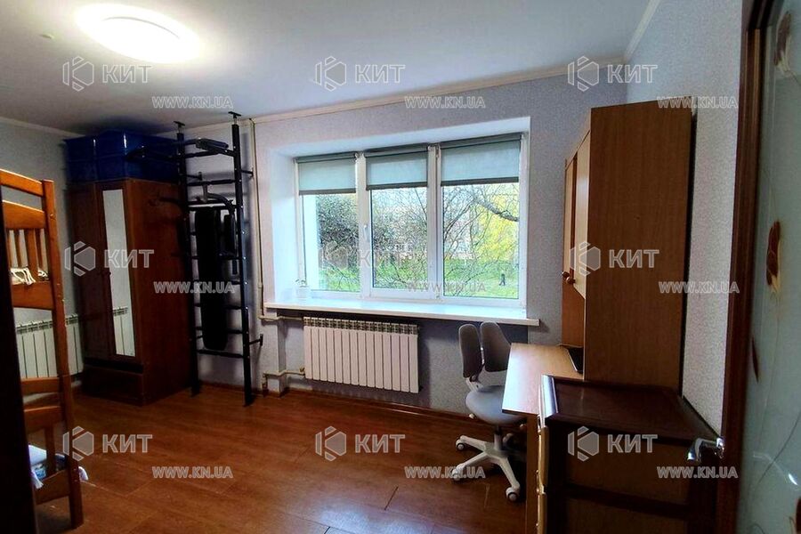 Продаж квартири Харків, ХТЗ, Рогань, 45м²