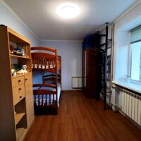 Продаж квартири Харків, ХТЗ, Рогань, 45м²