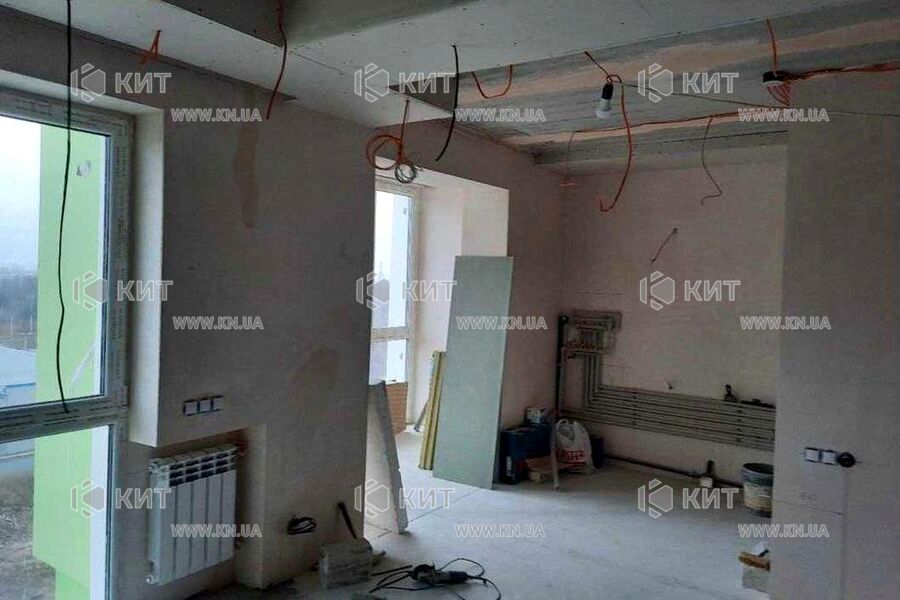 Продаж квартири Харків, ХТЗ, Рогань, 42м²