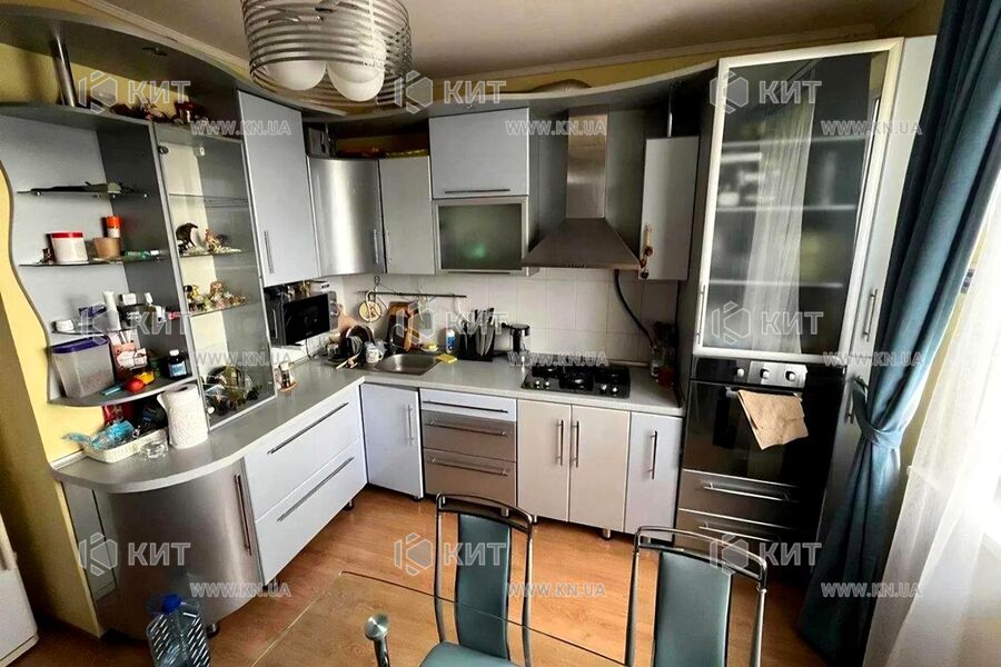 Продажа квартиры Харьков, Спортивная, Гагарина, Защитников, 68.6м²