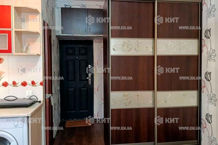 Продаж квартири Харків, ХТЗ, Рогань, 27м²