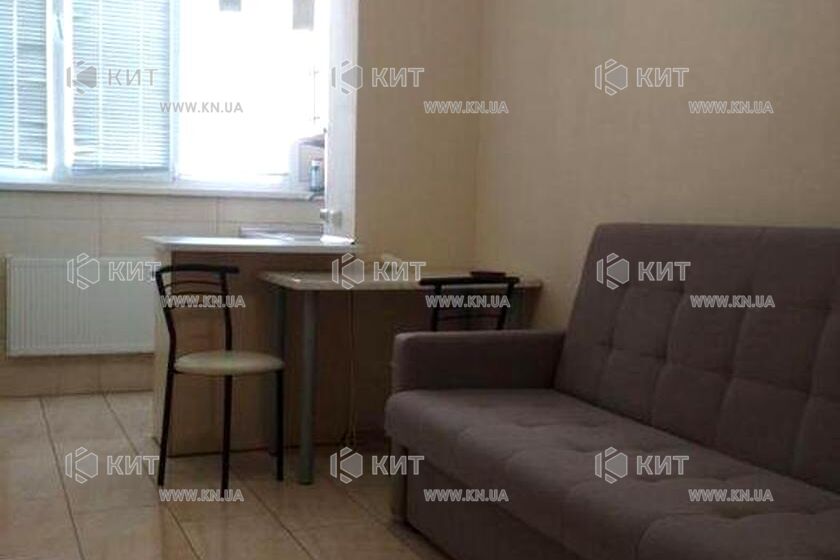 Продаж квартири Харків, Салтівка(Бараб.,Україна), 20м²