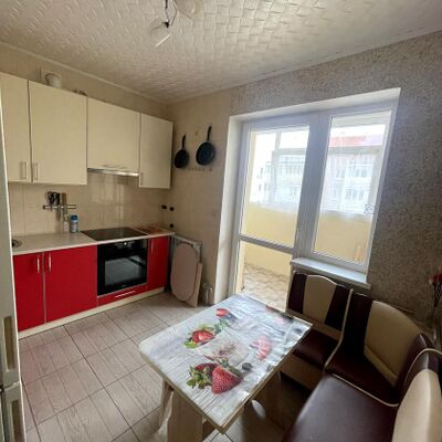 Продажа 	 Харків,  Драгоманова вул.   8