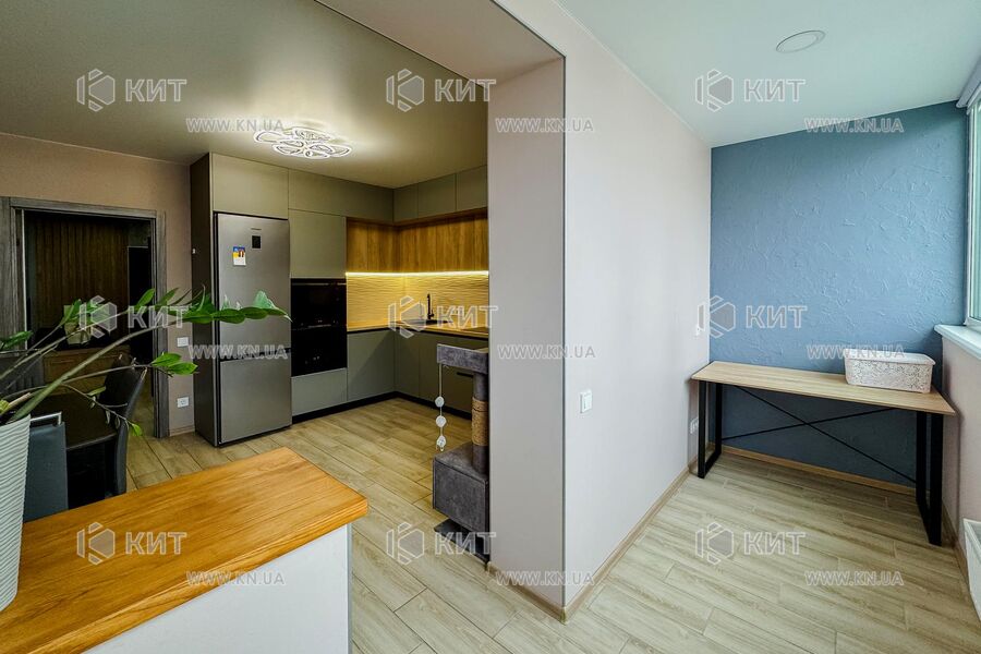 Продажа квартиры Харьков, ХТЗ, Рогань, 74м²