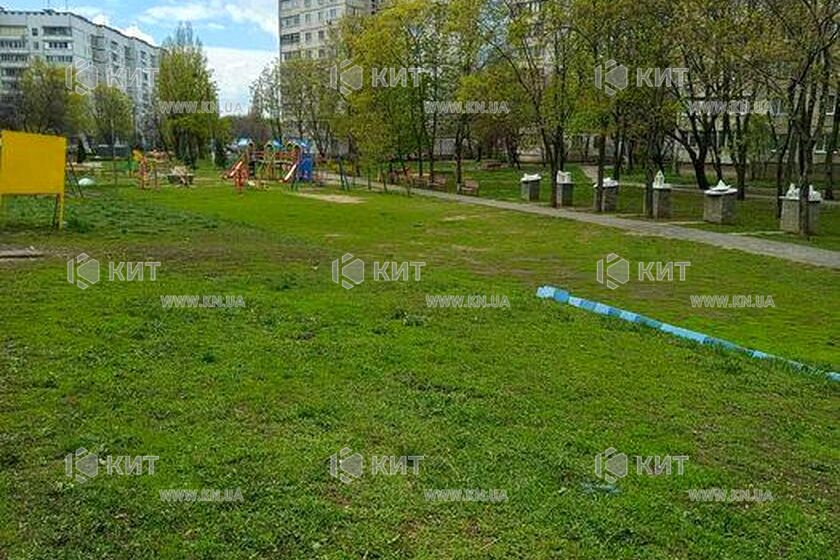 Продаж квартири Харків, ХТЗ, Рогань, 41м²