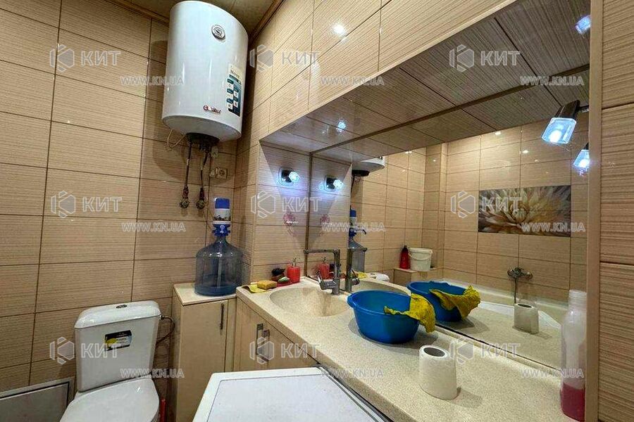 Продаж квартири Харків, ХТЗ, Рогань, 68м²