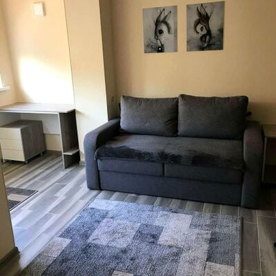 Продажа 	 Харків,  Миколи Міхновського (Ганни) вул.   21