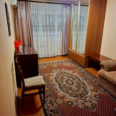 Продажа 	 Харків,  Байрона (Героїв Сталінграда) пр.   150