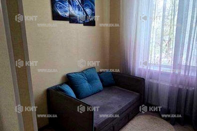 Продаж квартири Харків, ХТЗ, Рогань, 17м²