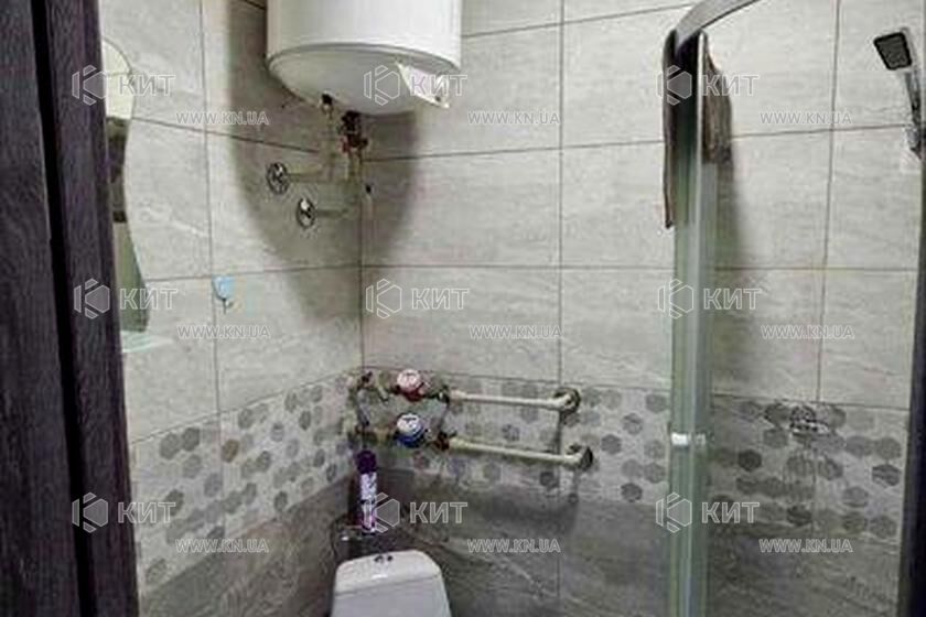 Продаж квартири Харків, ХТЗ, Рогань, 17м²
