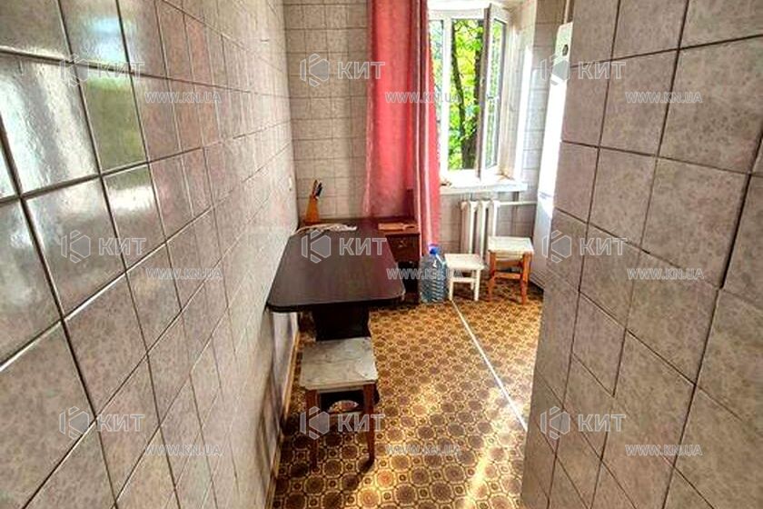 Продаж квартири Харків, ХТЗ, Рогань, 32м²