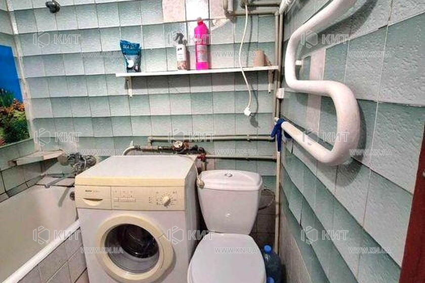 Продаж квартири Харків, ХТЗ, Рогань, 32м²