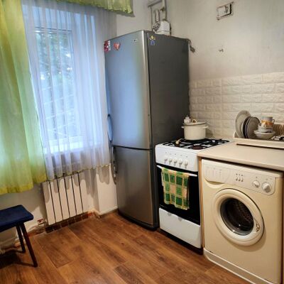 Продажа 	 Харків,  Вартових Неба (Тобольська) вул.   31