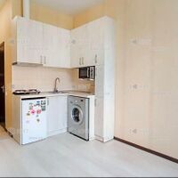 Продаж квартири Харків, ХТЗ, Рогань, 15м²