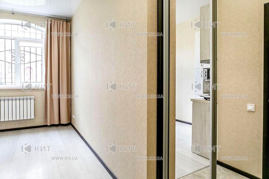 Продаж квартири Харків, ХТЗ, Рогань, 15м²